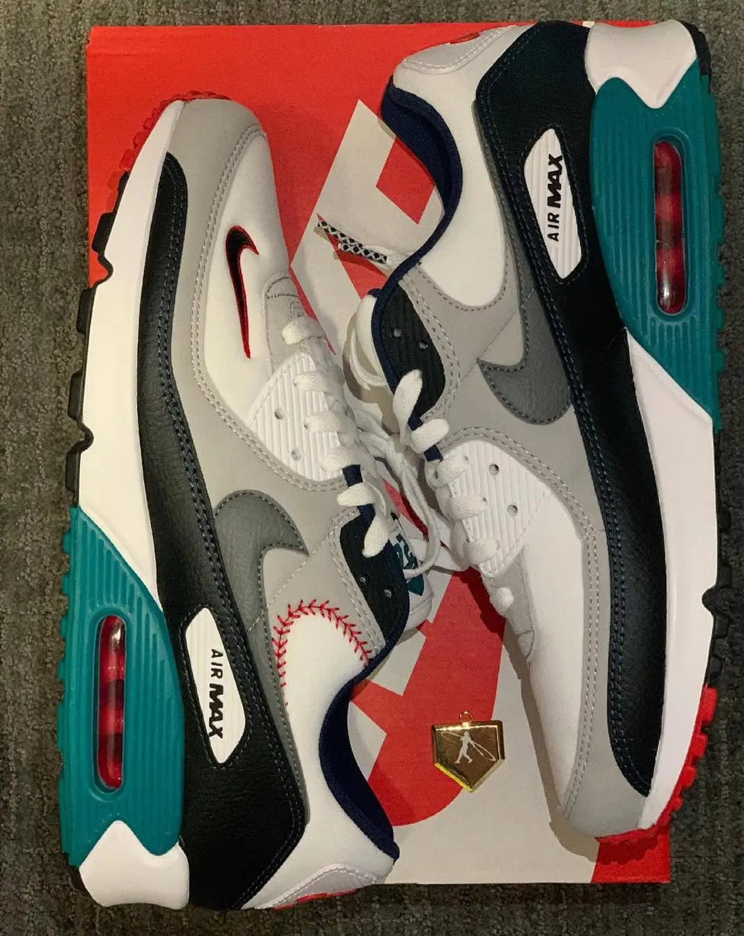 Image 4 of Airmax