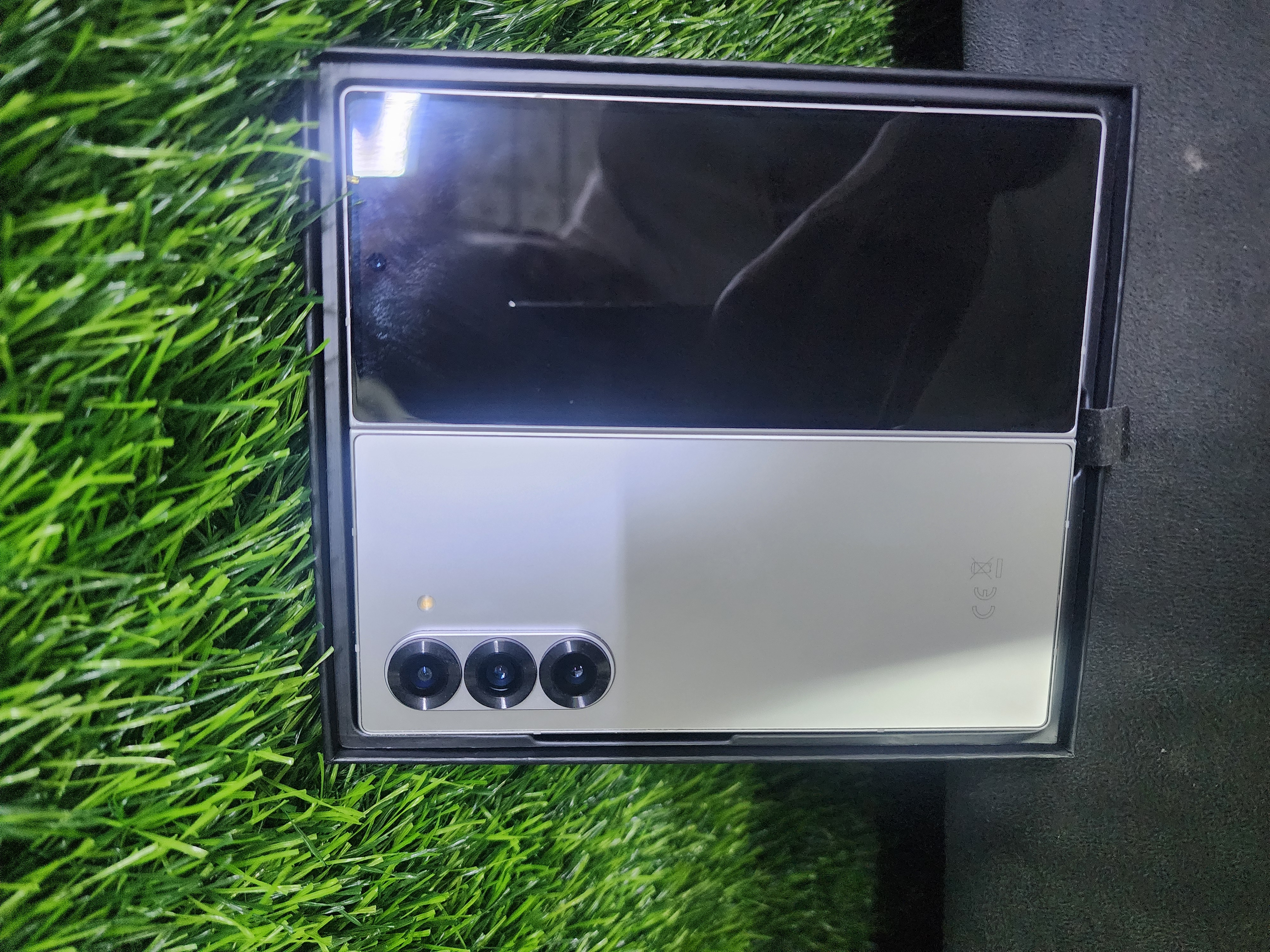 Image 3 of Samsung Galaxy Z Fold 6