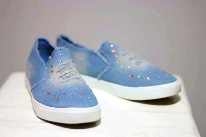 Thumbnail of Denim ladies shoes 3