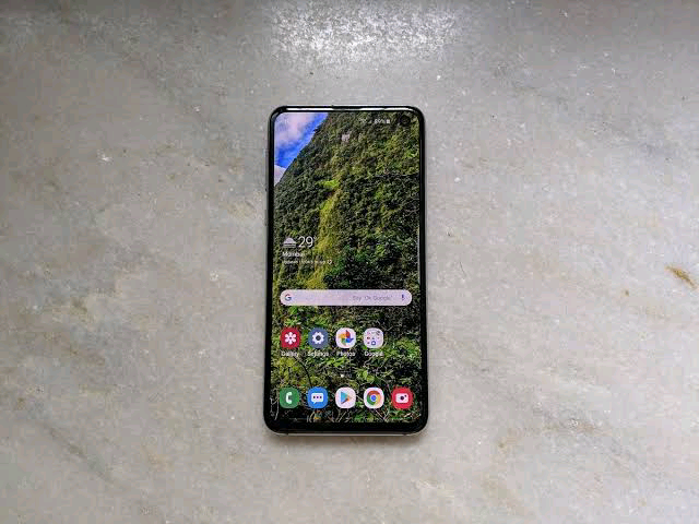Thumbnail of Samsung galaxy s10e 2