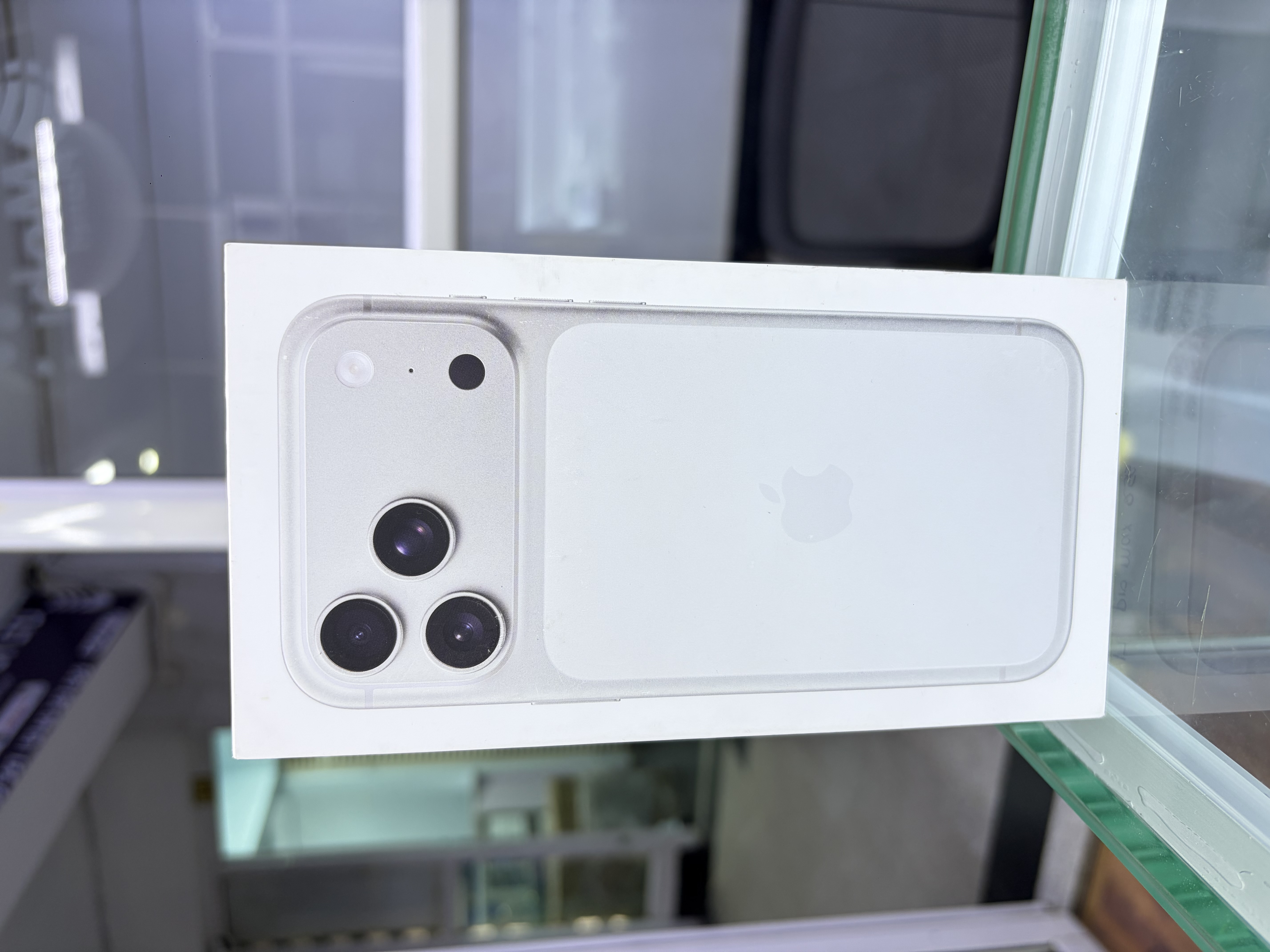 Image 2 of IPHONE 17 PRO MAX