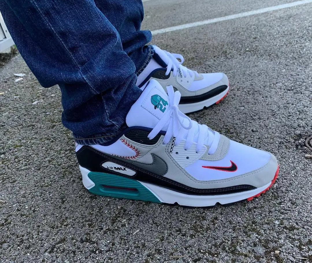 Image 3 of Airmax
