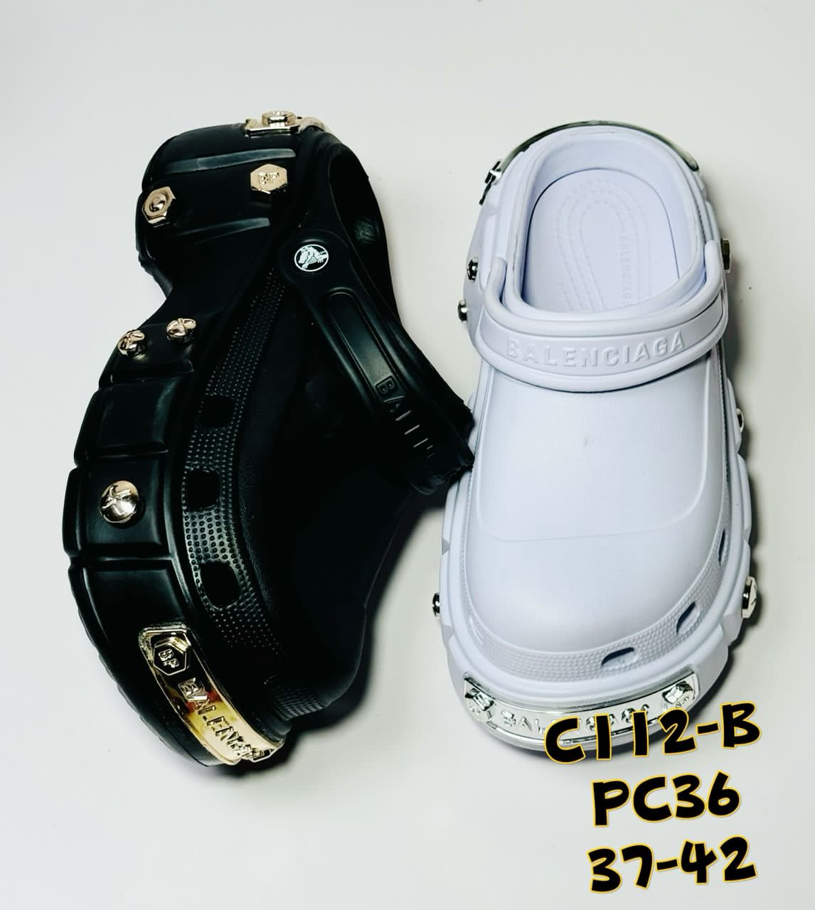 Thumbnail of Fancy crocks 3