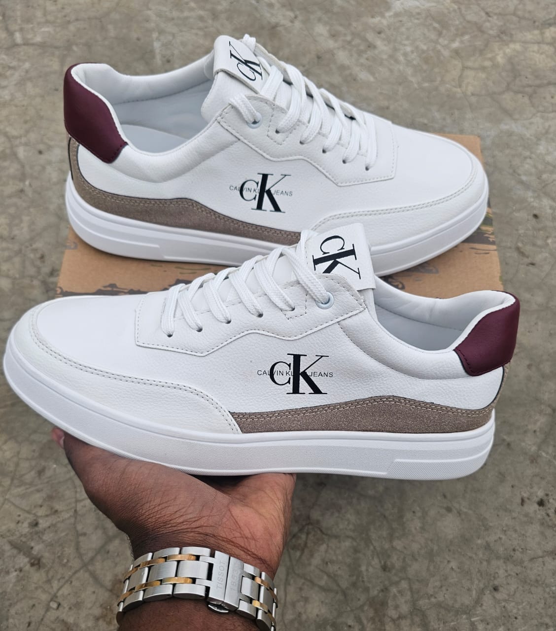 Thumbnail of Calvin klein 2