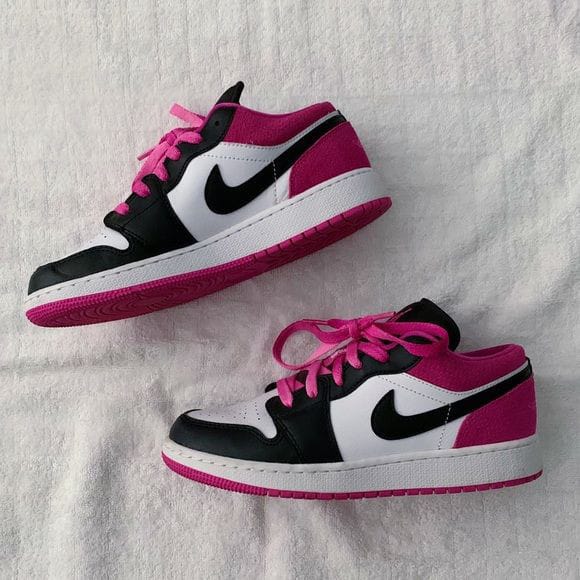 Thumbnail of Jordan 1 low 2