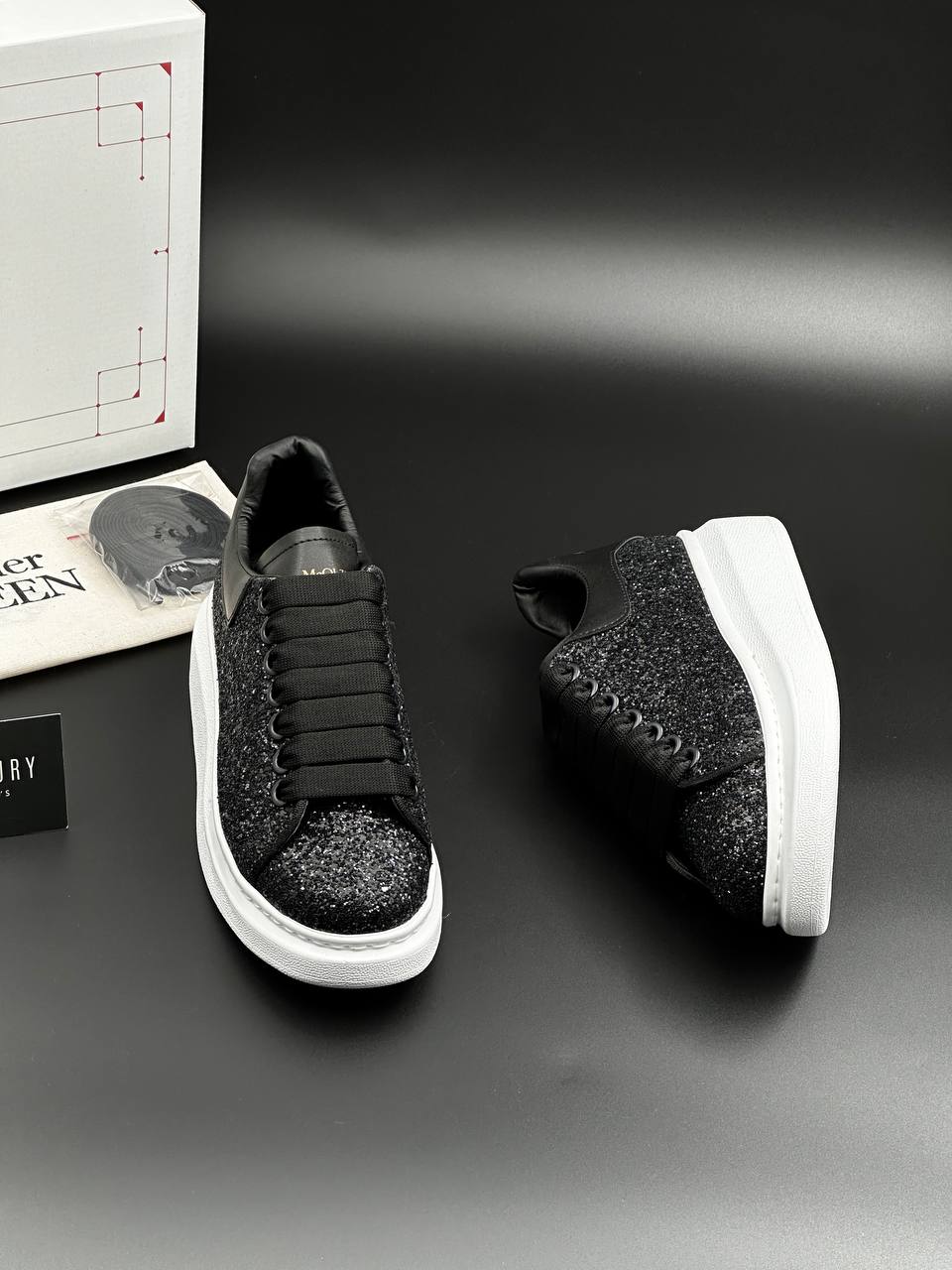 Thumbnail of Alexander mcqueen 4