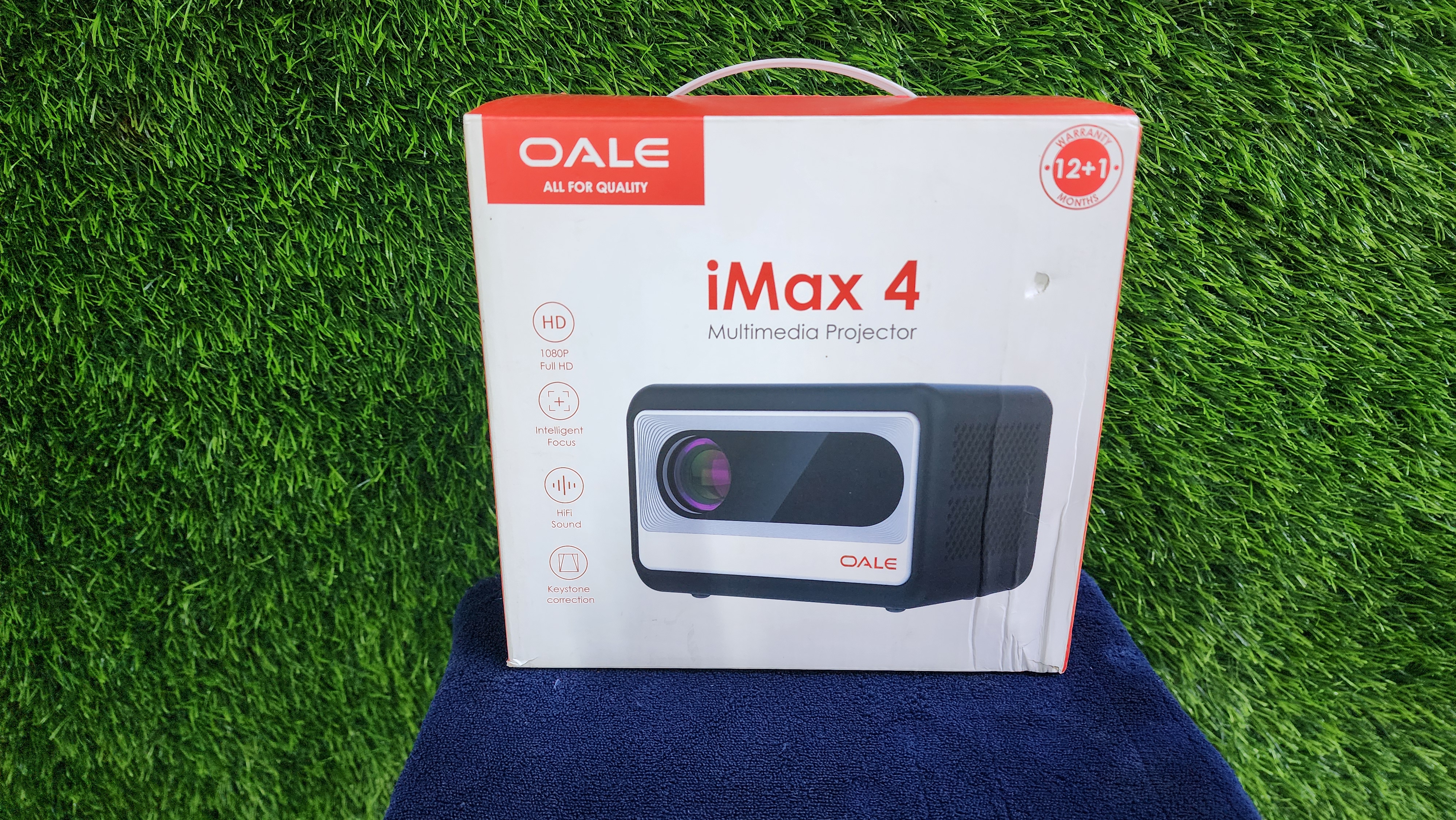 Image 2 of OAle imax  Projector